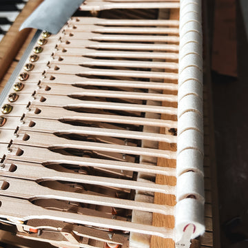 Réglage et entretien de la mécanique d’un piano acoustique pour améliorer la précision, le confort de jeu et la réponse du clavier