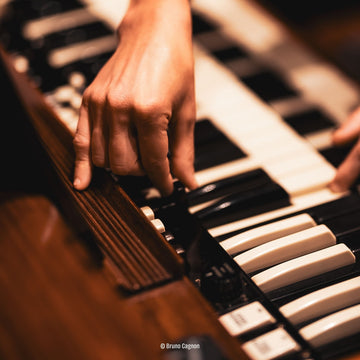 Réglage de la mécanique d’un clavier vintage afin de corriger les déséquilibres et défauts de jeu