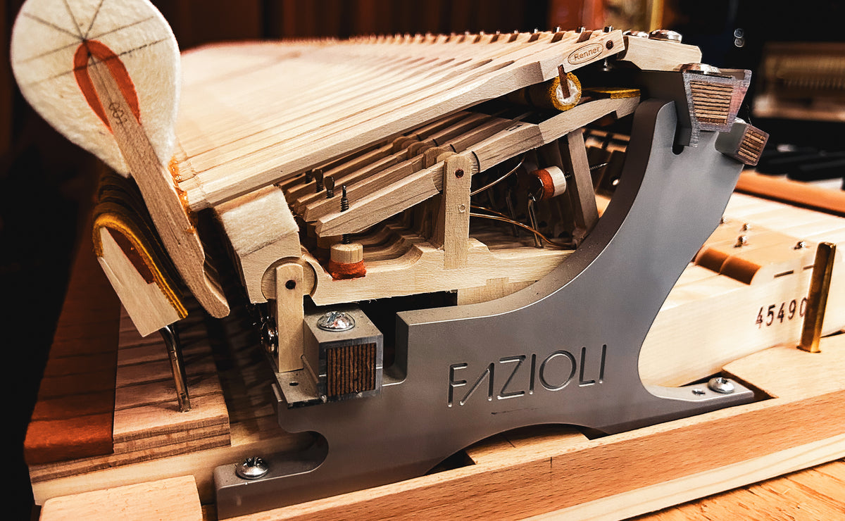Réparation, restauration et travaux artisanaux sur pianos acoustiques réalisés dans un atelier spécialisé à Annecy