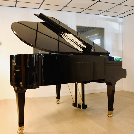 C. Bechstein 190 piano à queue disponible en France et en Suisse