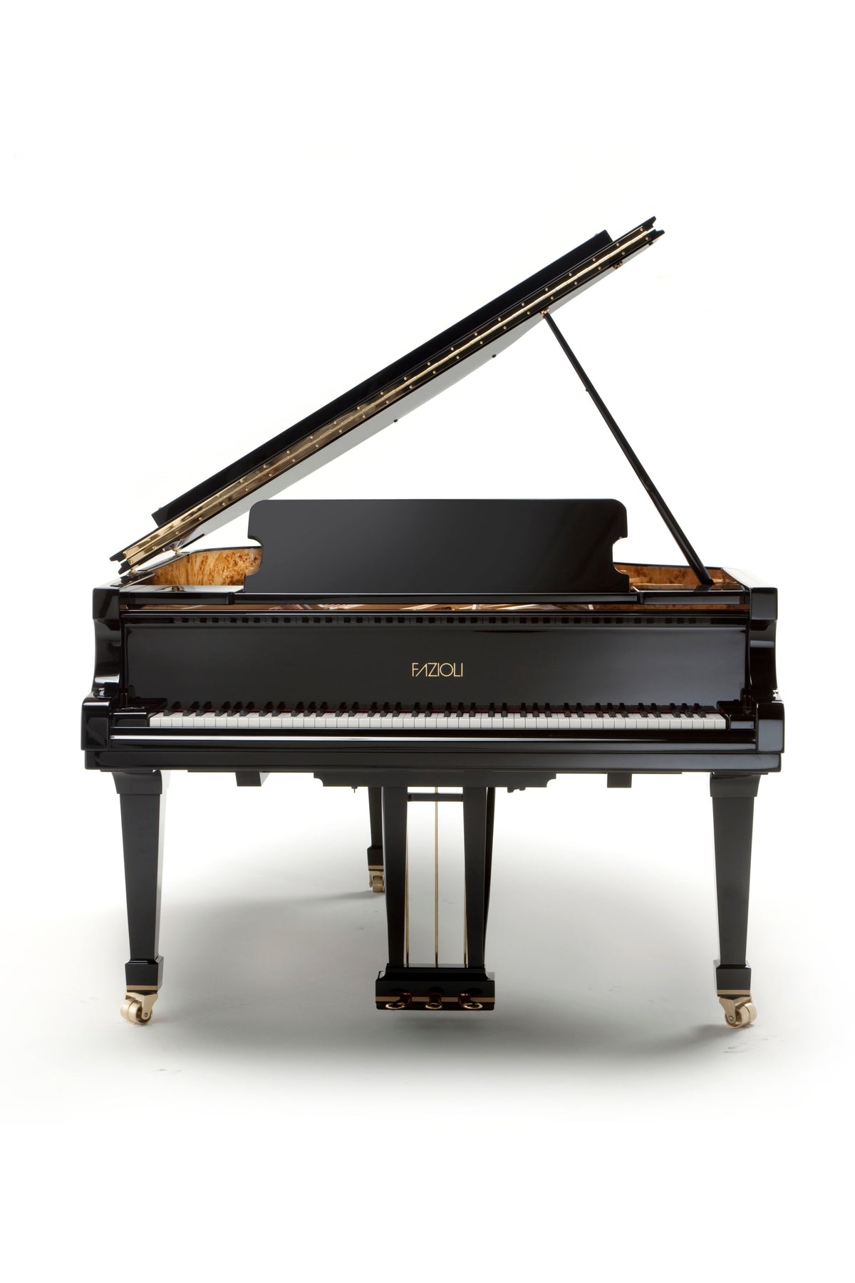 Vue de face du Fazioli F183, piano à queue neuf de 183 cm proposé à la vente par Accord & Co