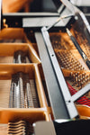 Mécanique intérieure du Fazioli F212, piano à queue d’occasion disponible en Rhône-Alpes
