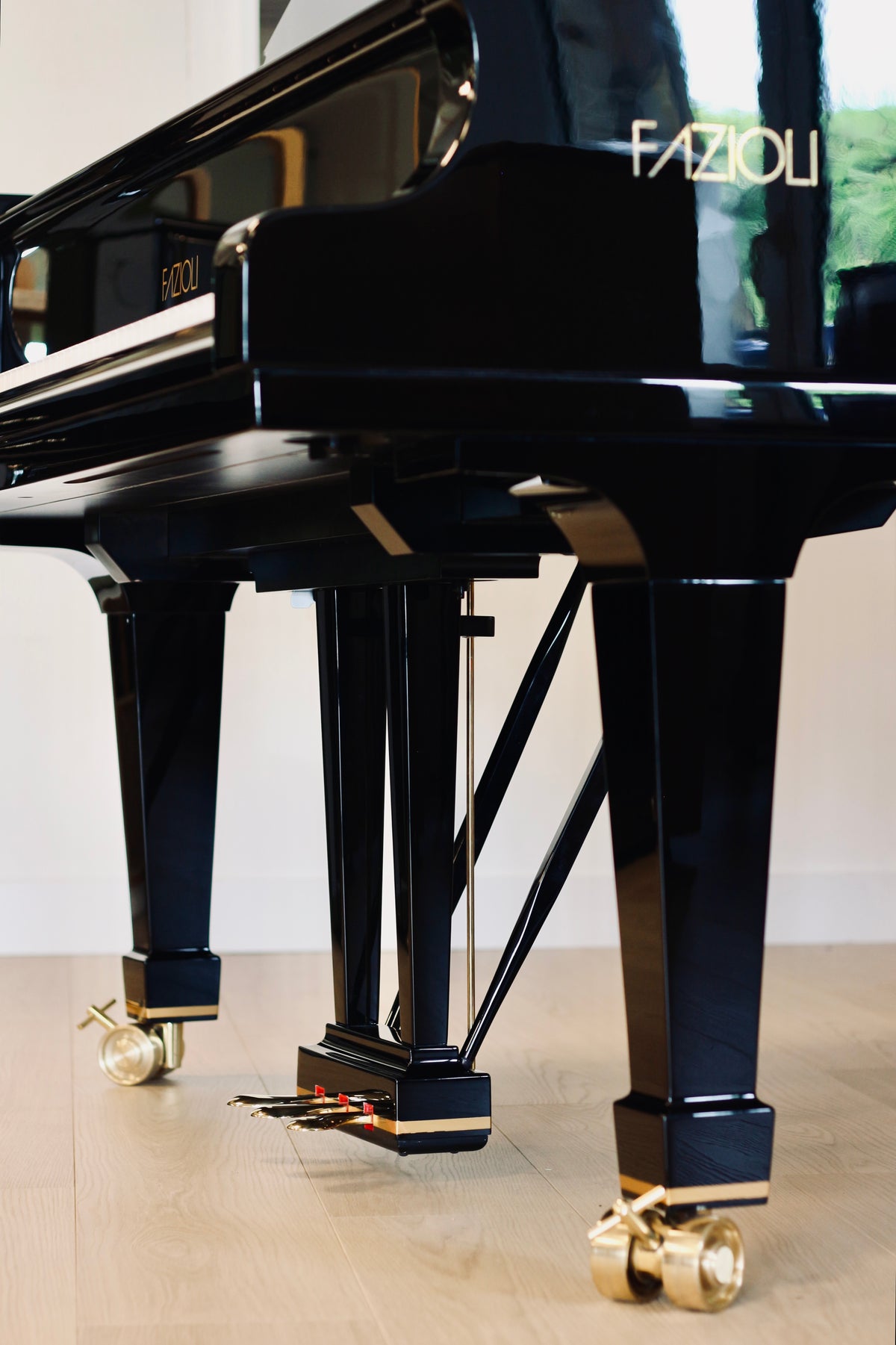Pédales du piano à queue Fazioli F212 d’occasion 2025 chez Accord & Co