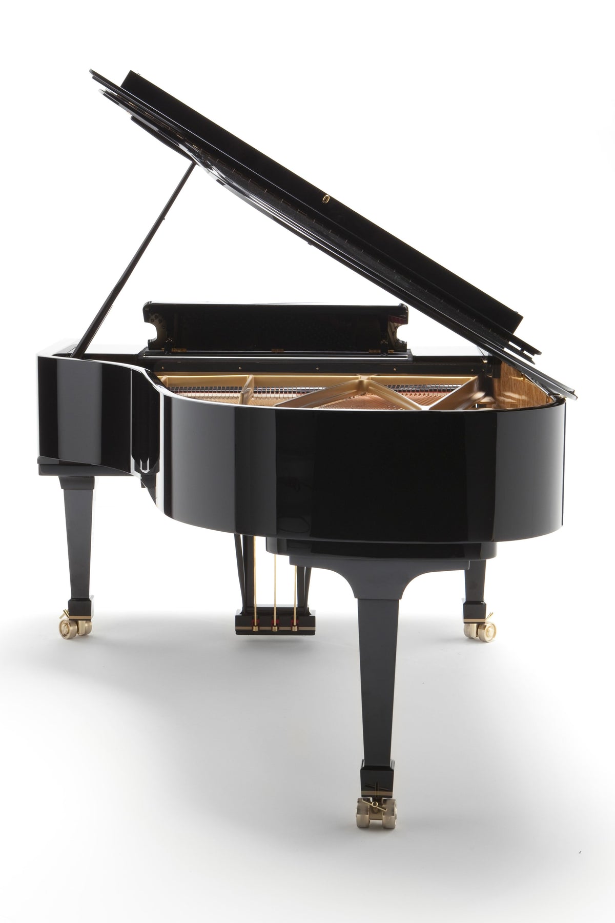 Vue arrière du Fazioli F212 neuf, piano à queue disponible chez Accord & Co en Rhône-Alpes