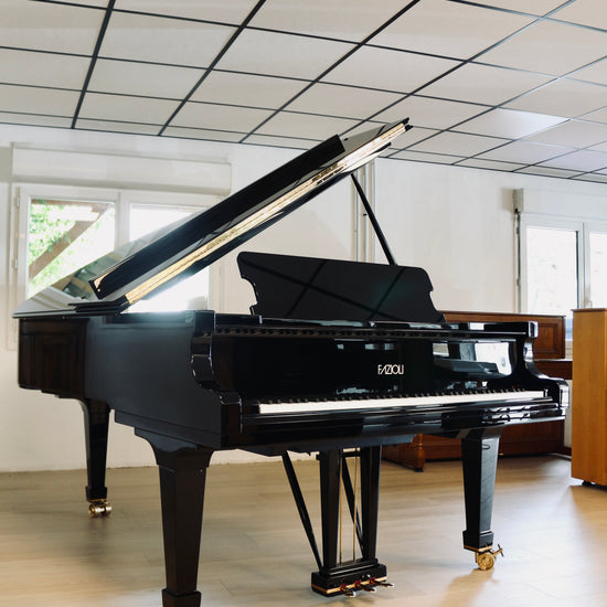 Piano à queue Fazioli F212 noir de 2025 en vente chez Accord & Co
