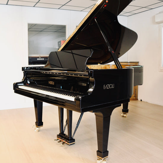 Piano à queue Fazioli F212 ouvert, modèle d’occasion 2025 à vendre chez Accord & Co
