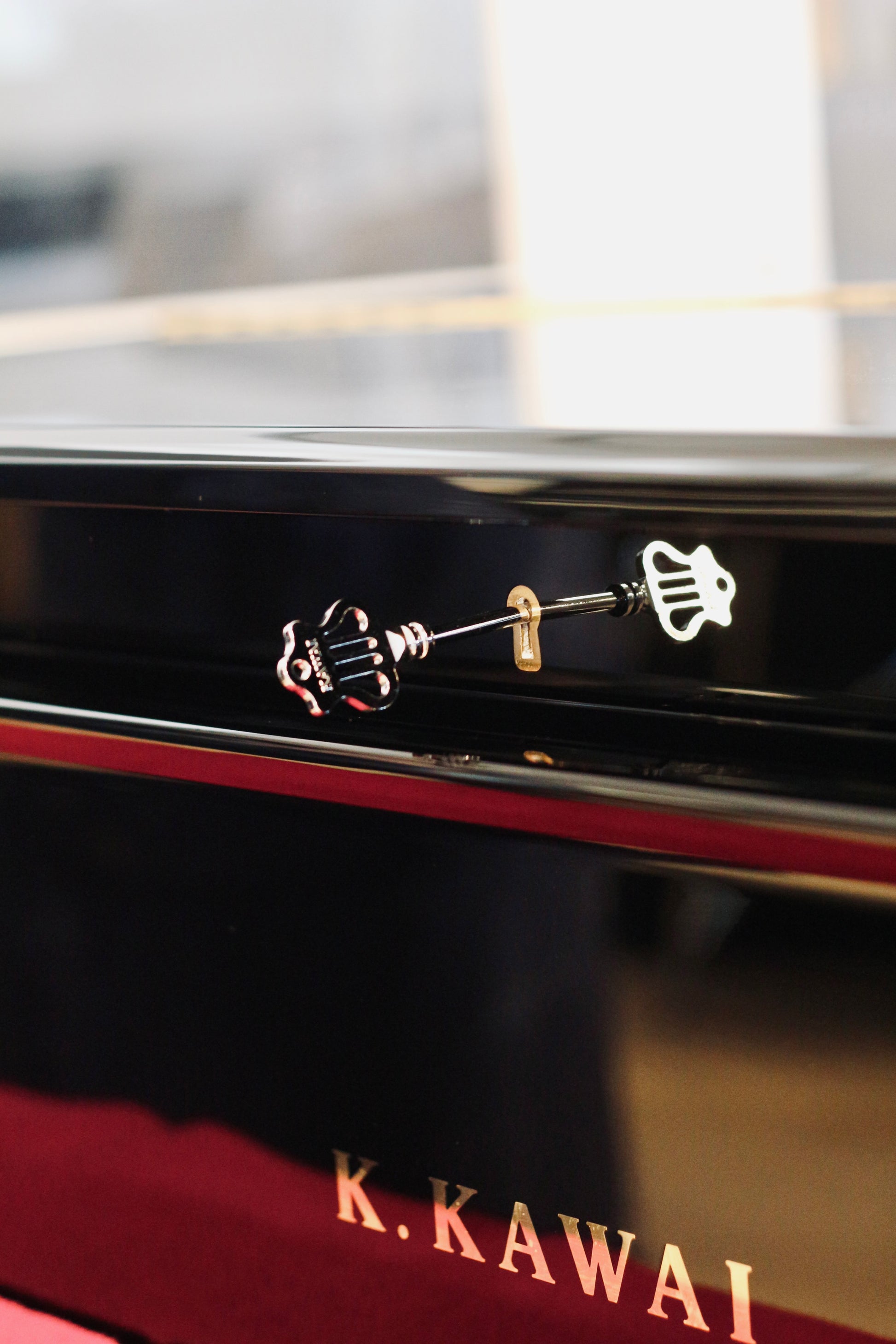 Kawai GX-1 piano à queue d'occasion disponible en Suisse et en France