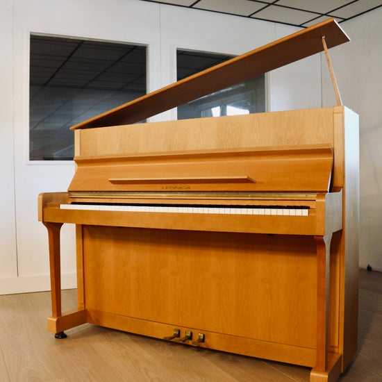 Legnica 116 piano droit d'occasion finition aulne naturel