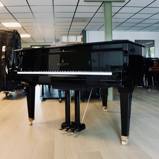 Piano à queue Steingraeber & Söhne A-170 d’occasion à vendre chez Accord & Co en Rhône-Alpes