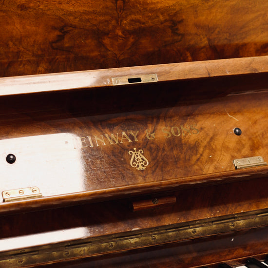 Clavier du piano droit Steinway & Sons Modèle V de 1934 d’occasion disponible en Rhône-Alpes et Suisse romande chez Accord & Co