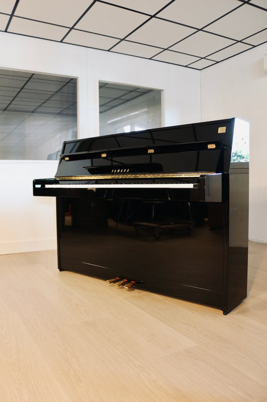 Piano acoustique Yamaha C108 d'occasion