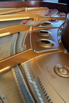Intérieur du piano à queue Yamaha S6 d’occasion disponible à la vente chez Accord & Co